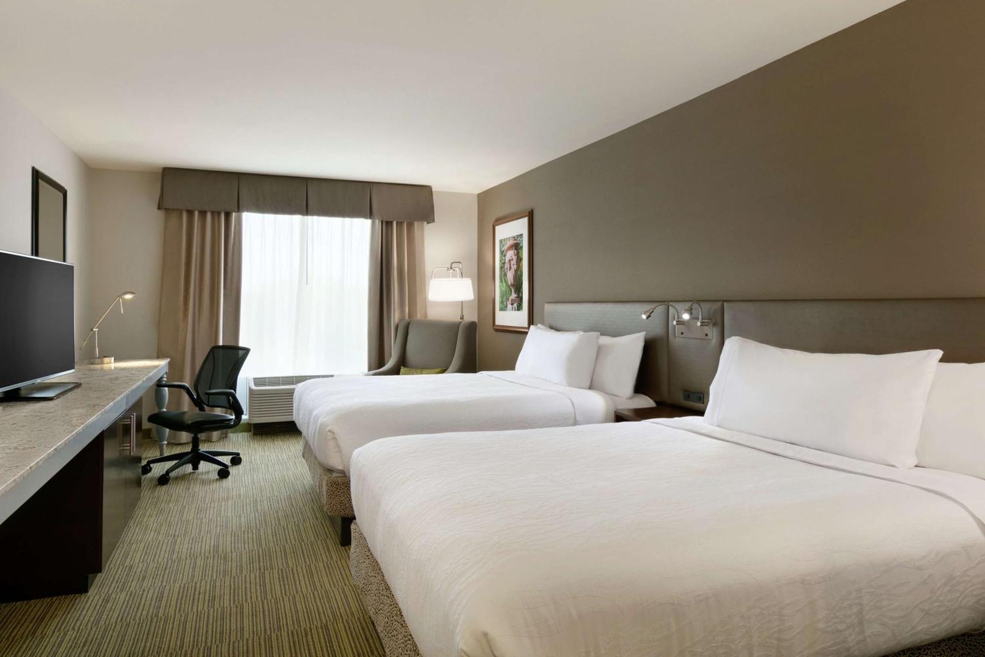 Hilton Garden Inn Statesville Bagian luar foto