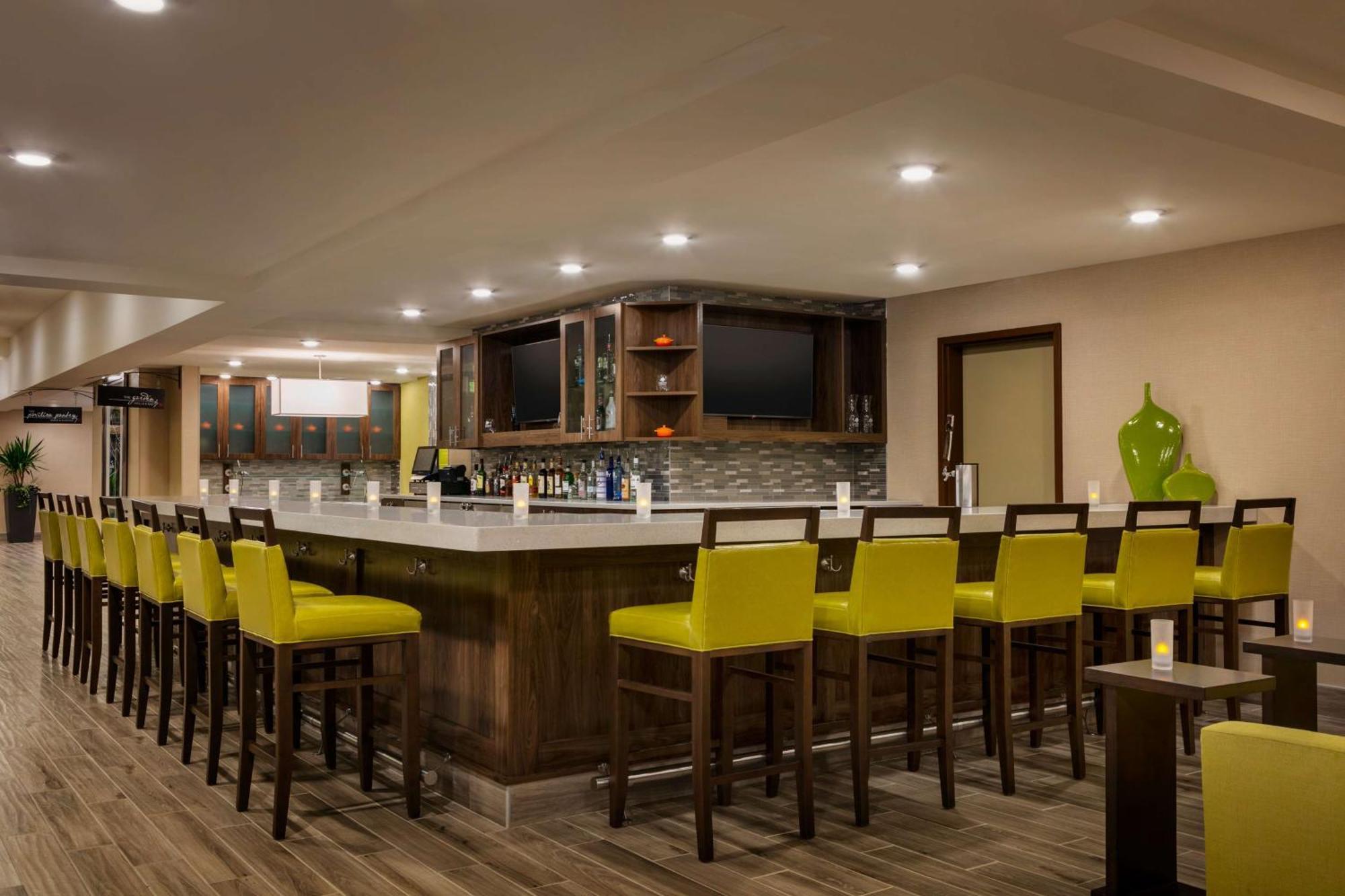 Hilton Garden Inn Statesville Bagian luar foto
