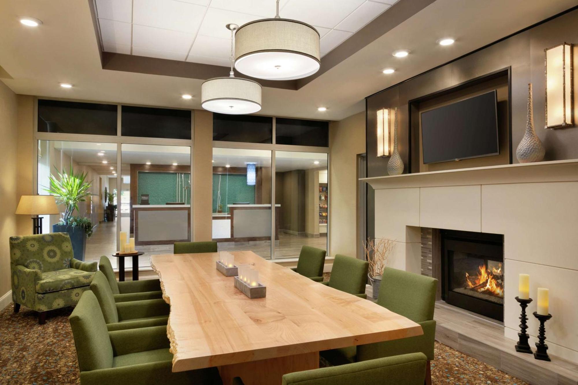Hilton Garden Inn Statesville Bagian luar foto